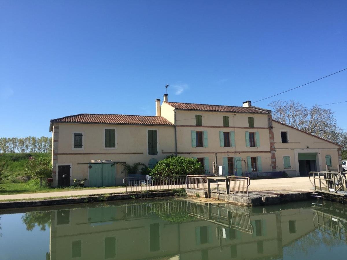 Le Jardin Du Controleur Homestay